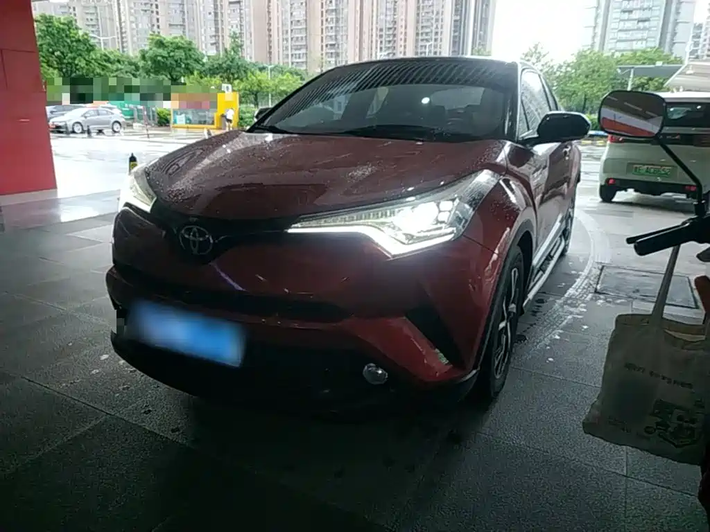 Toyota C-HR 2020 2020 Model 2.0L Luxury