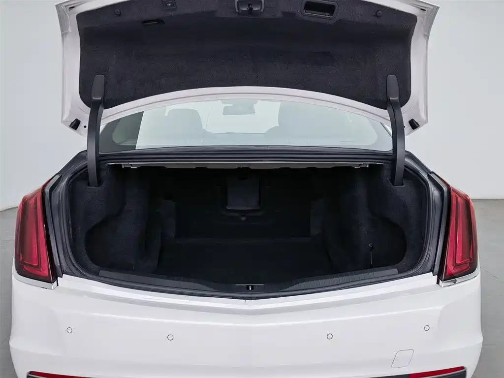 Photo 16 - Cadillac CT6