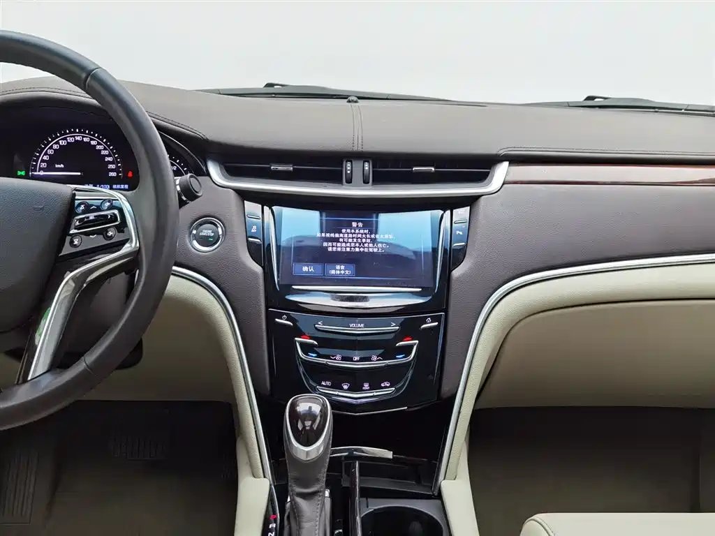 Cadillac XTS 2017 28T Elite фото 12