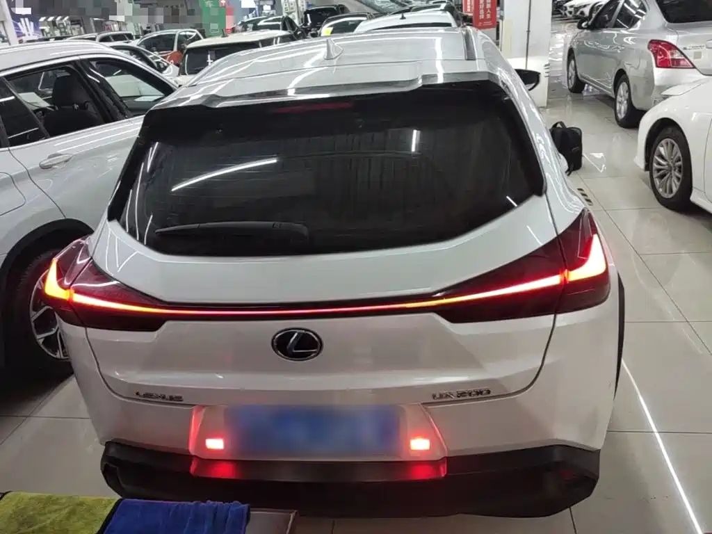 Lexus UX 2021 2020 200 Special Edition