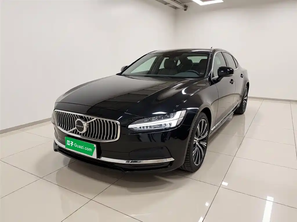 Volvo S90 2023 B5 Intelligent Vision Luxury Edition