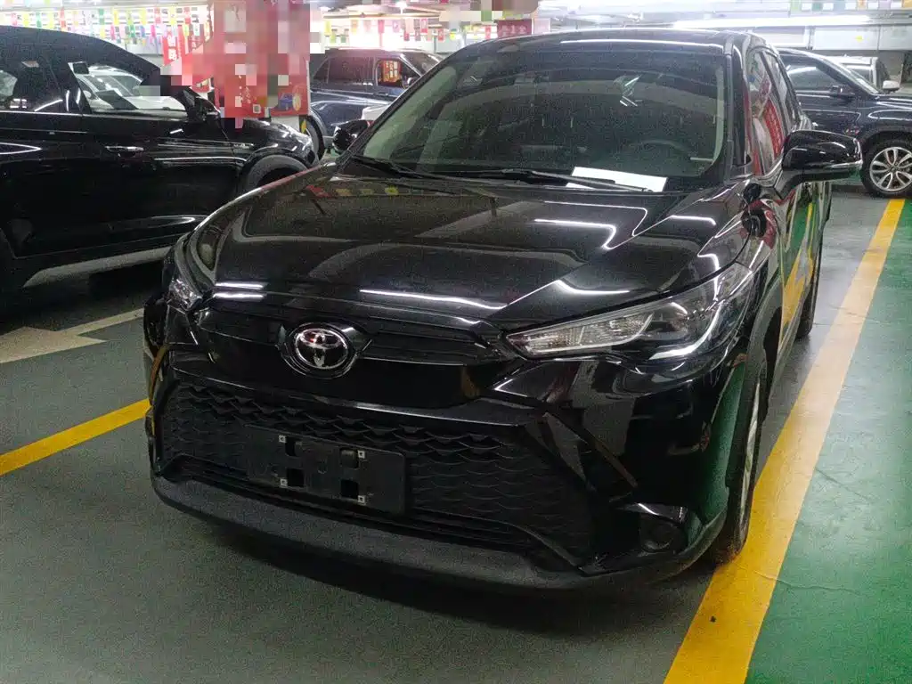 Toyota Frontlander 2023 2.0L CVT Leading Edition