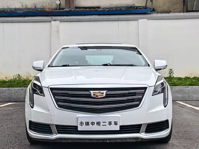 CADILLAC XTS