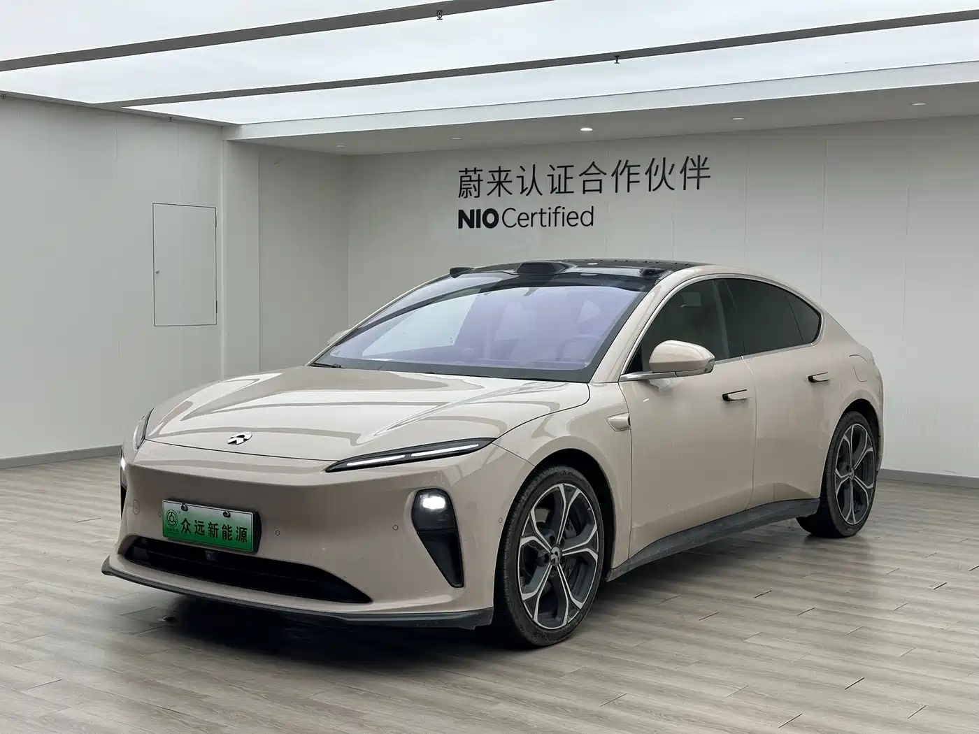 NIO NIO ET5