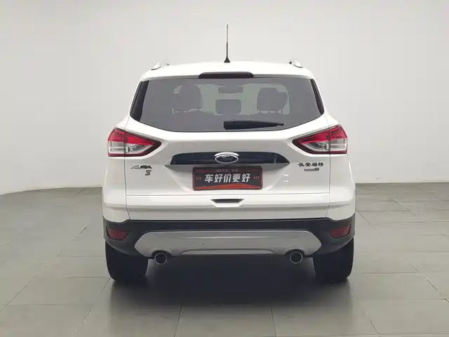 Ford Kuga 2015 2.0L GTDi 4WD Sport — фото 4