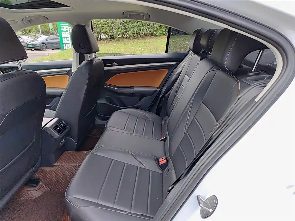 Volkswagen Bora 2023 200TSI DSG Yuexing PRO Edition фото 8