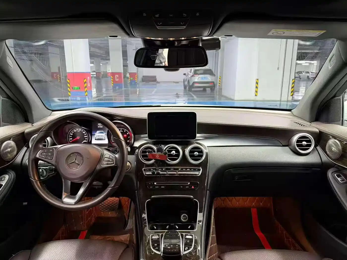 Mercedes-Benz GLC 2019 GLC 260 4MATIC Dynamic фото 5