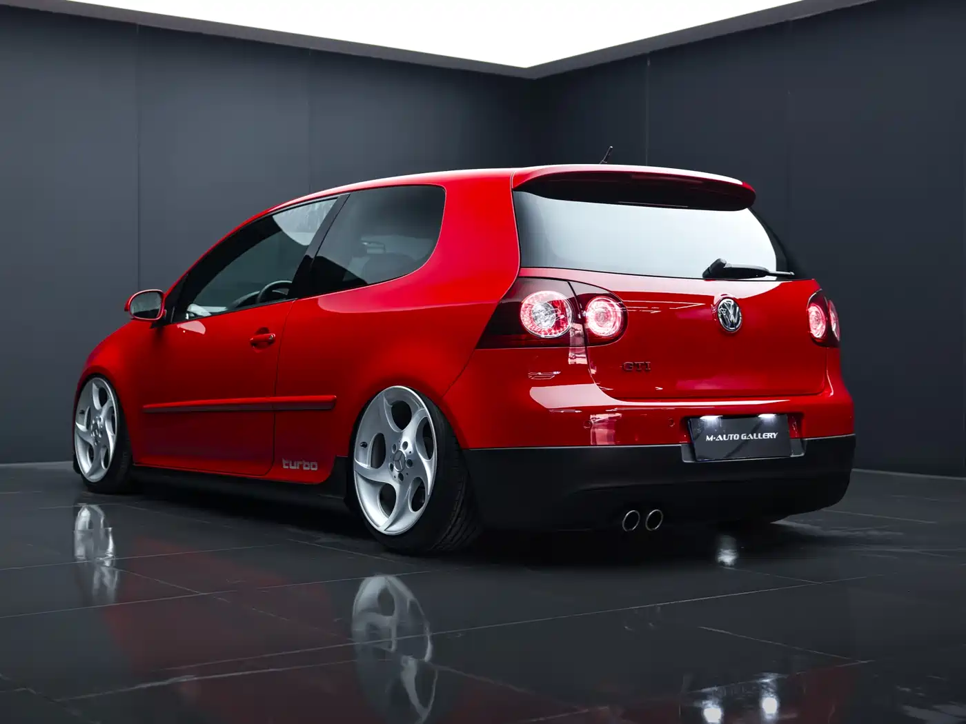 Volkswagen Golf (Import) 2006 GTI 2.0T 3-Door фото 6
