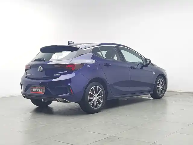 Buick Verano 2019 Hatchback GS 20T DCT Leading — фото 2