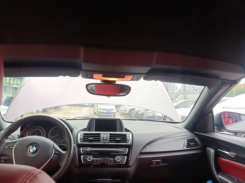 Photo 18 - BMW 2 Series (Import)