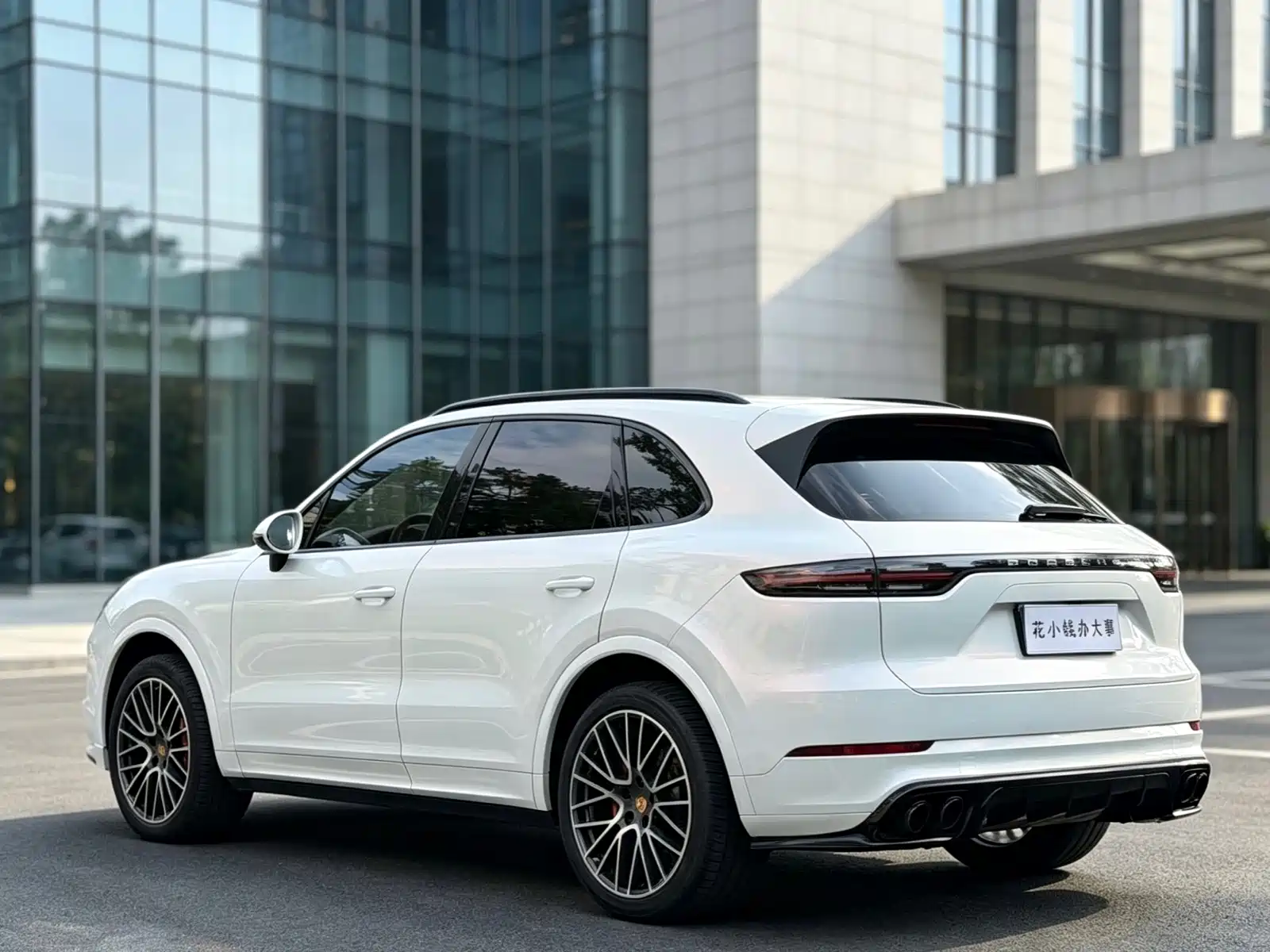 Фото 9 - Porsche Cayenne
