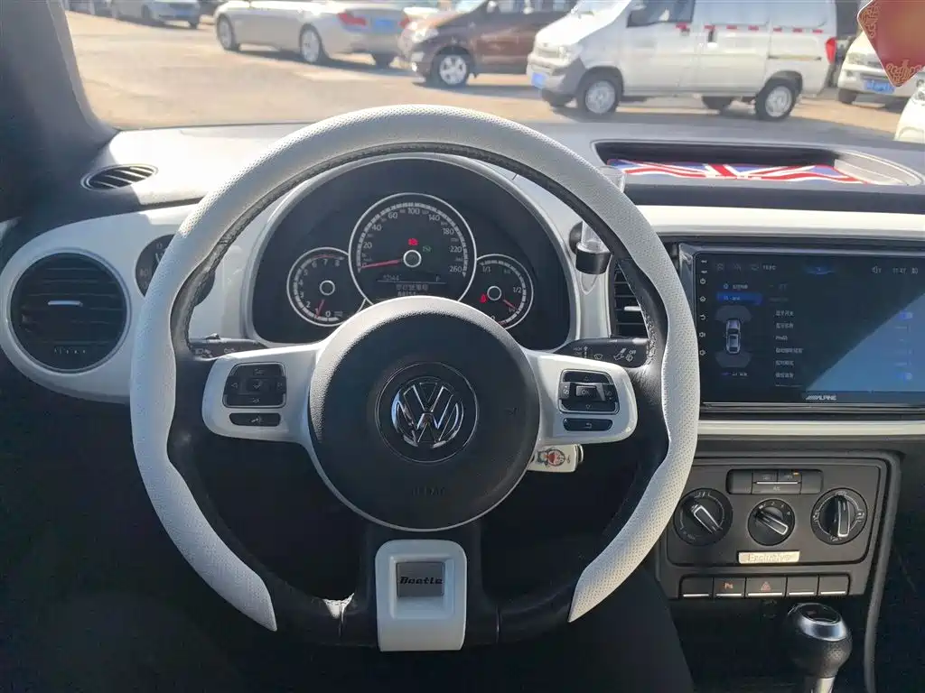 Volkswagen Beetle 2015 180TSI фото 5