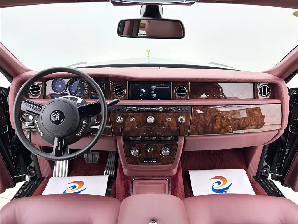 Rolls-Royce Phantom 2014 2013 6.7L Extended Wheelbase (EWB)
