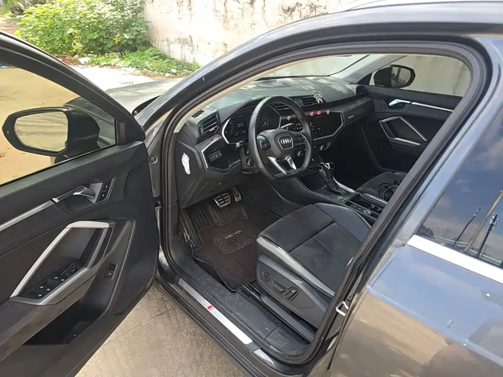Audi Q3 2023 2023 Facelift 40 TFSI Fashion Dynamic