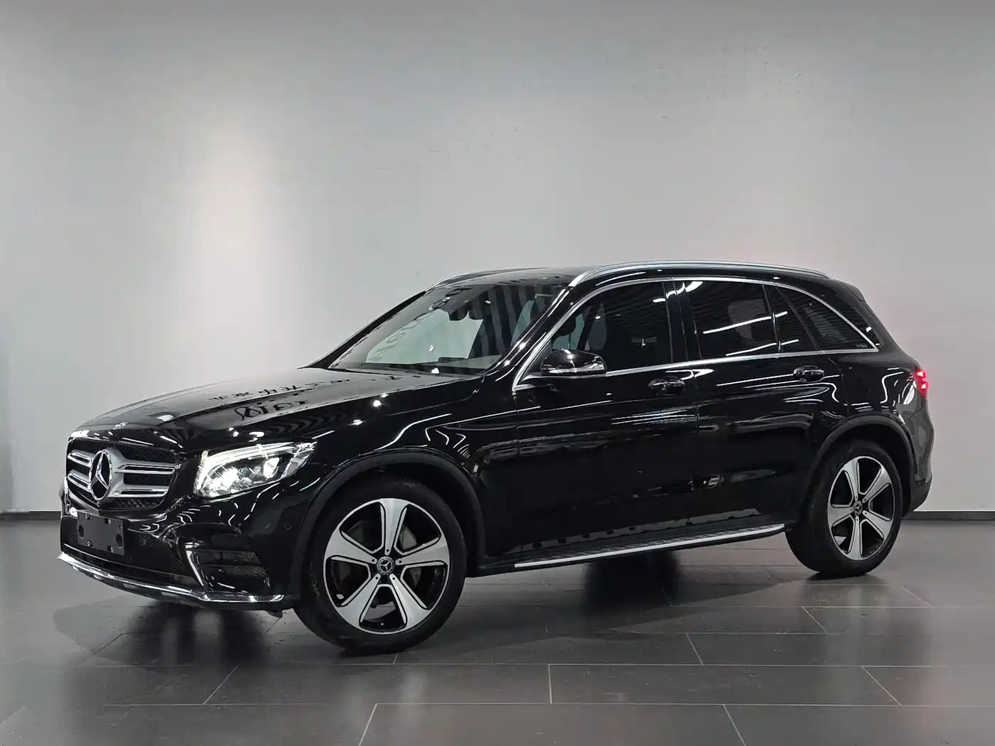 Mercedes-Benz GLC 2019 GLC 300 L 4MATIC Dynamic