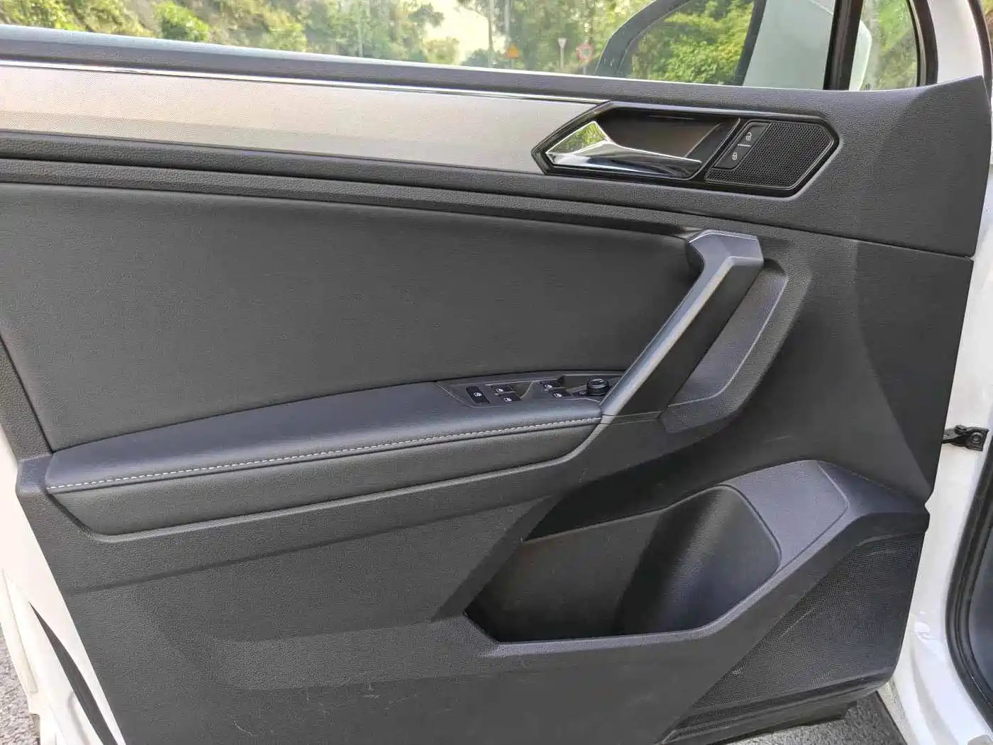 Volkswagen Tiguan L 2021 330TSI Automatic 2WD Smart фото 6