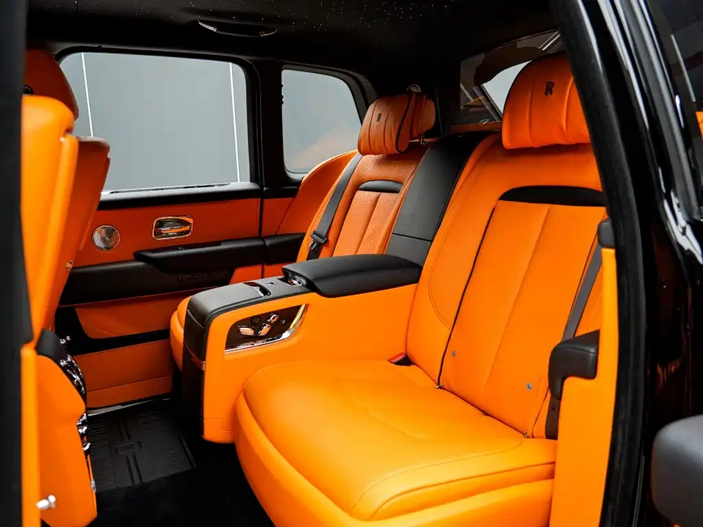 Rolls-Royce Cullinan 2025 2024 4-Seater