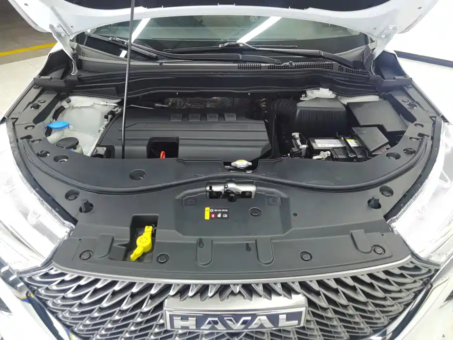 Haval M6 2024 2023 PLUS 1.5T Manual Elite Smart Connect