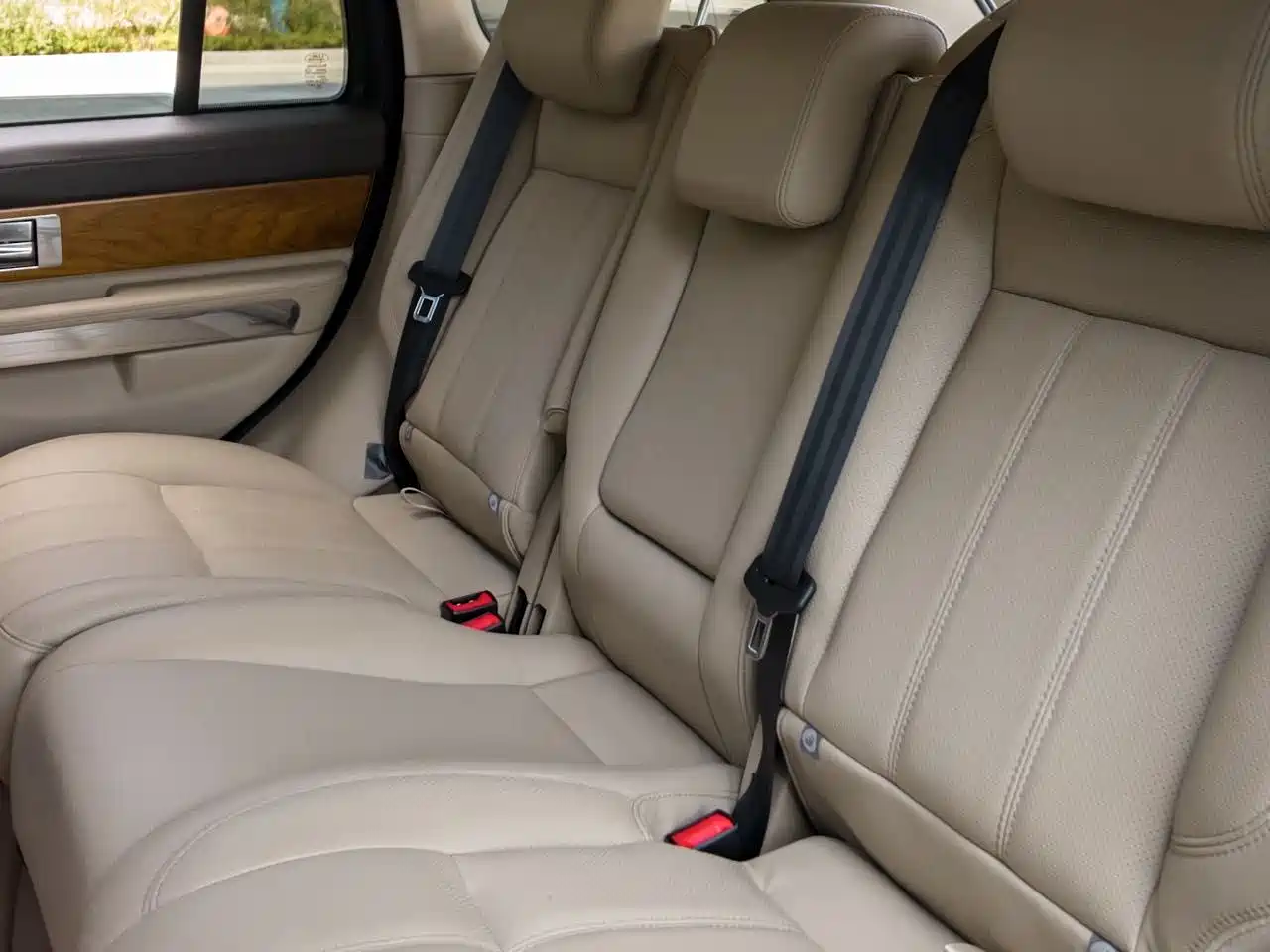Land Rover Range Rover Sport 2013 2012 5.0 NA V8 HSE
