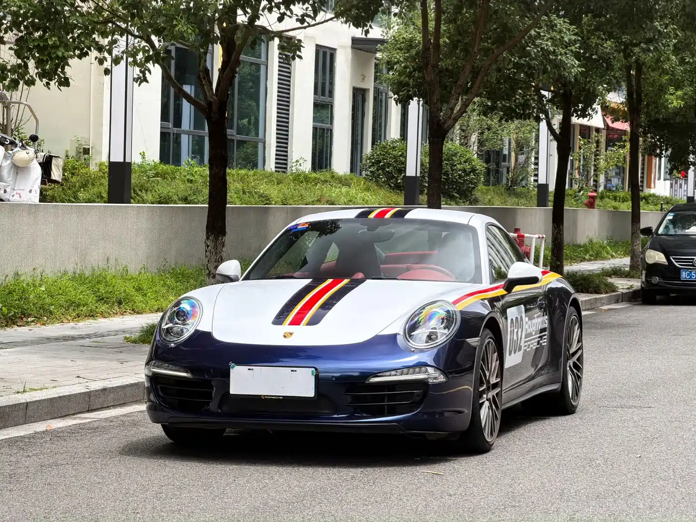 Photo 1 - Porsche 911