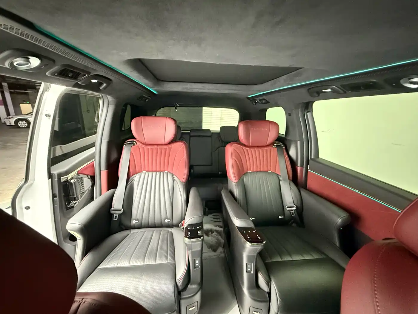 GAC Trumpchi Trumpchi M8 2023 Model Master Series 400T Ultimate Edition фото 30
