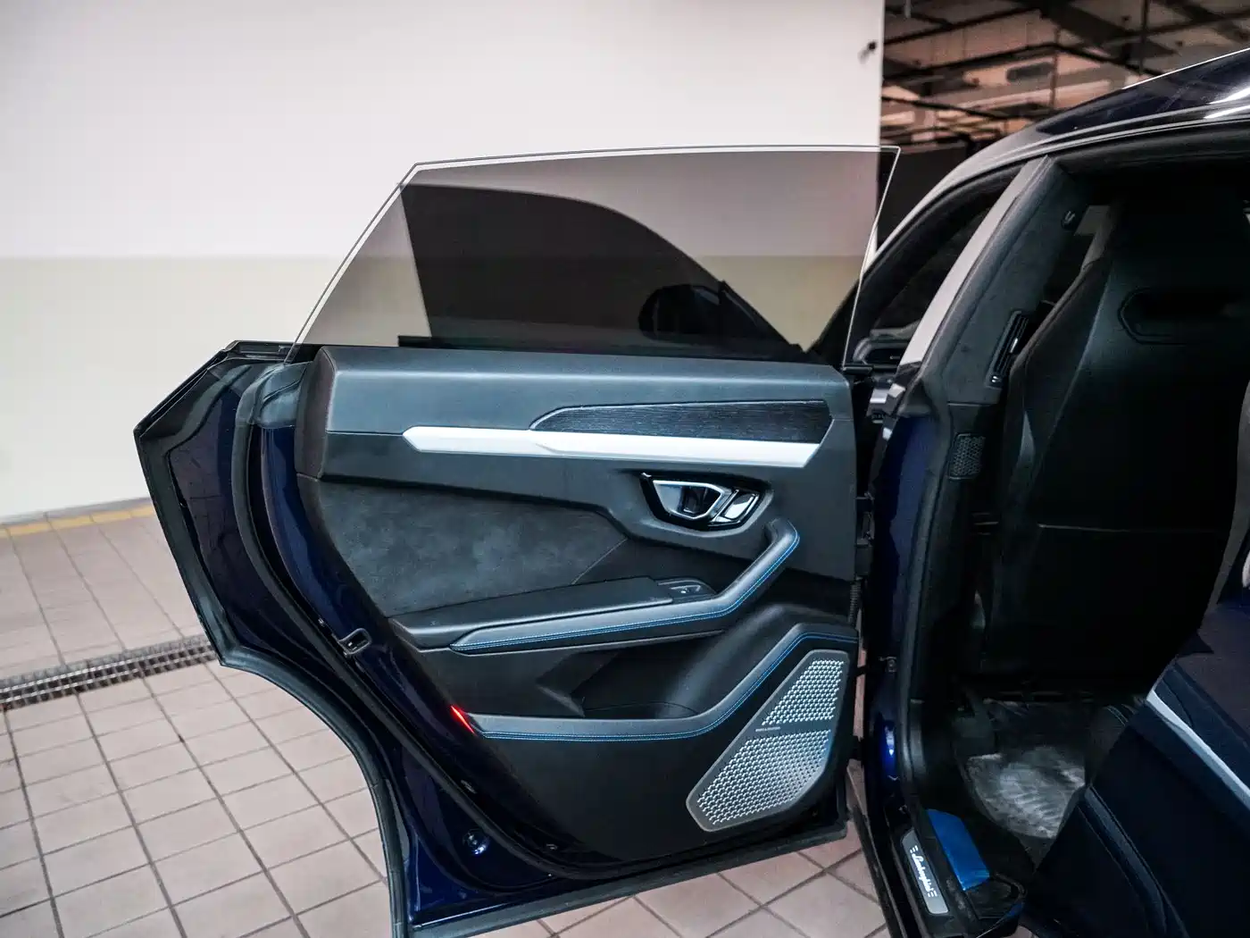 Lamborghini Urus 2018 4.0T V8 фото 13