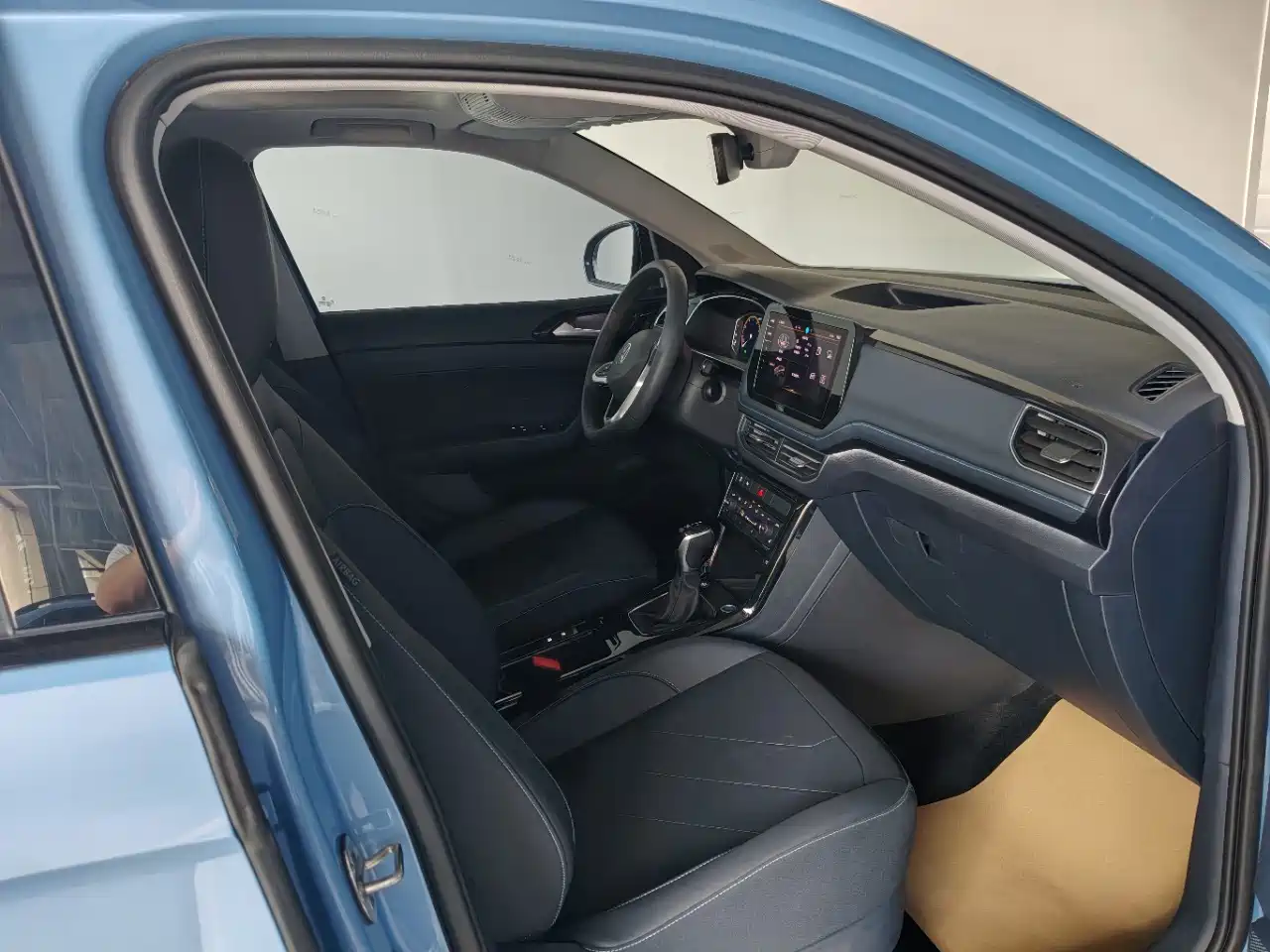 Volkswagen Tharu, миниатюра 8