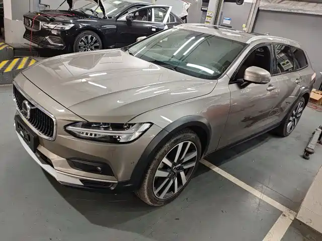 Volvo Volvo V90 2022 Cross Country B5 AWD Inscription