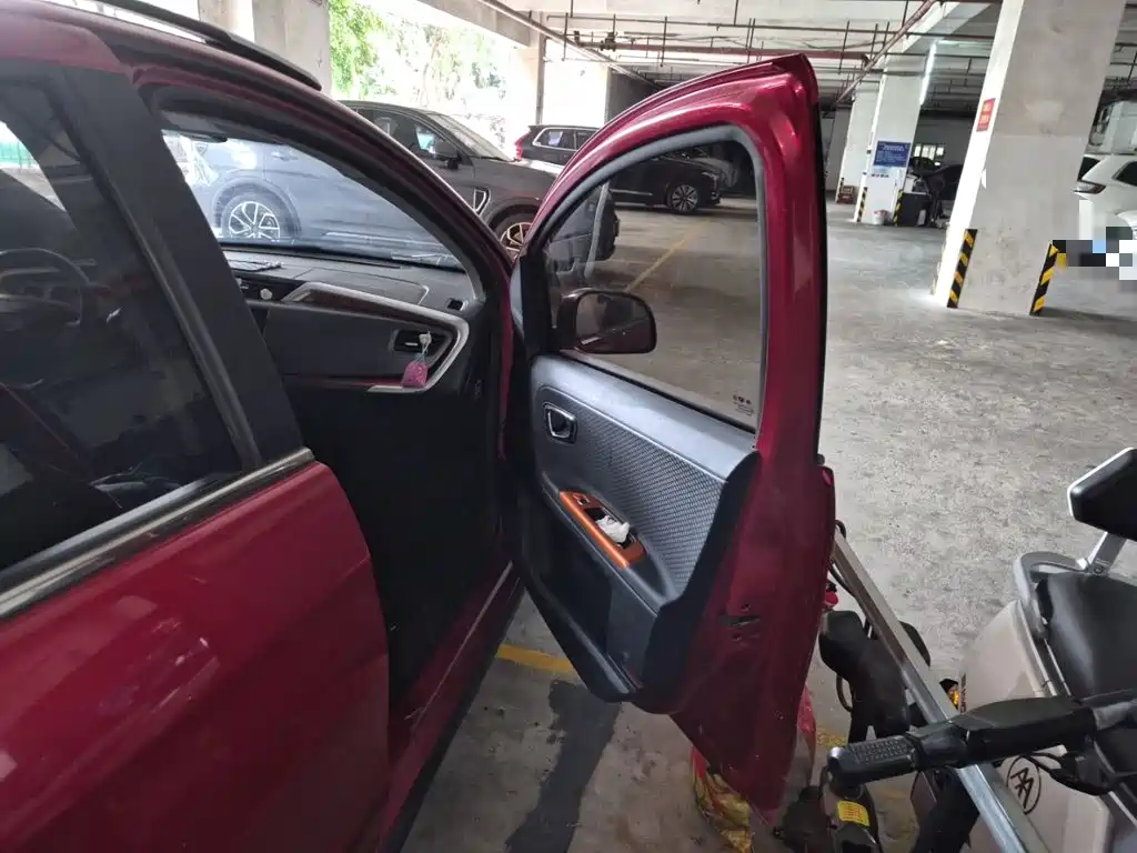 Geely Yuanjing X1 2019 2017 1.3L Auto Fun Edition