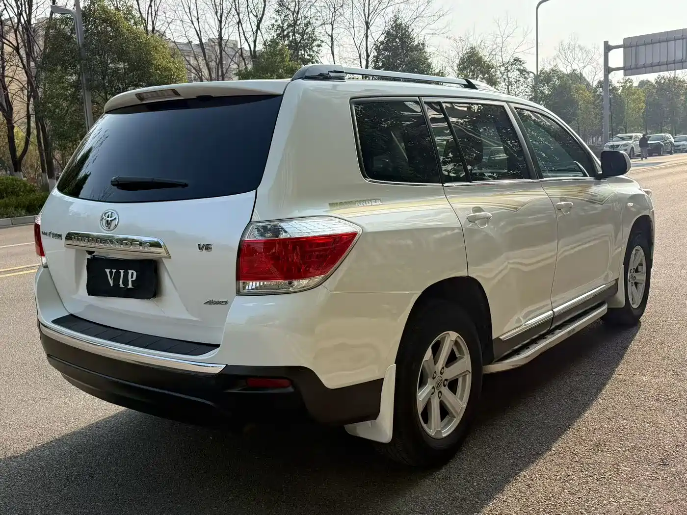 Toyota Highlander 2012 3.5L 4WD 7-Seater Elite Edition фото 4
