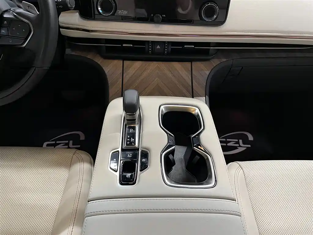 Lexus LM 2023 350h 7-Seater Elegance Edition фото 11