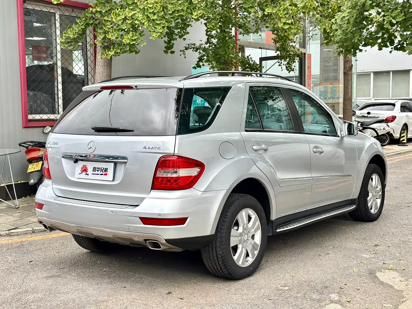 Mercedes-Benz M-Class 2010 ML 300 4MATIC фото 10