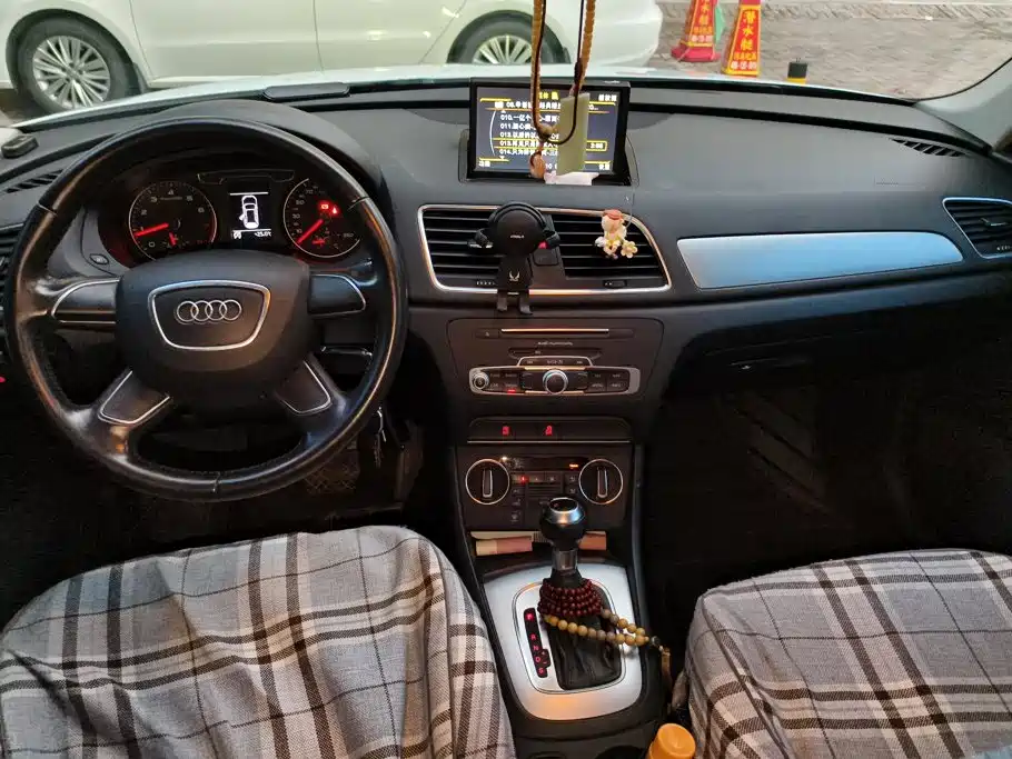 Photo 12 - Audi Q3