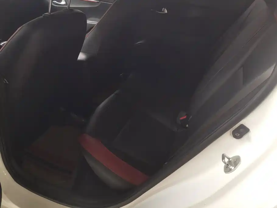 Kia KX CROSS 2018 2017 1.4L AT GLS