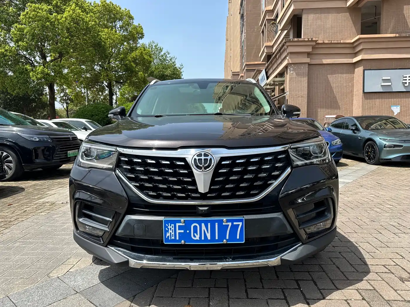 Zhonghua V7 2019 2018 280T Manual Luxury 5-Seater