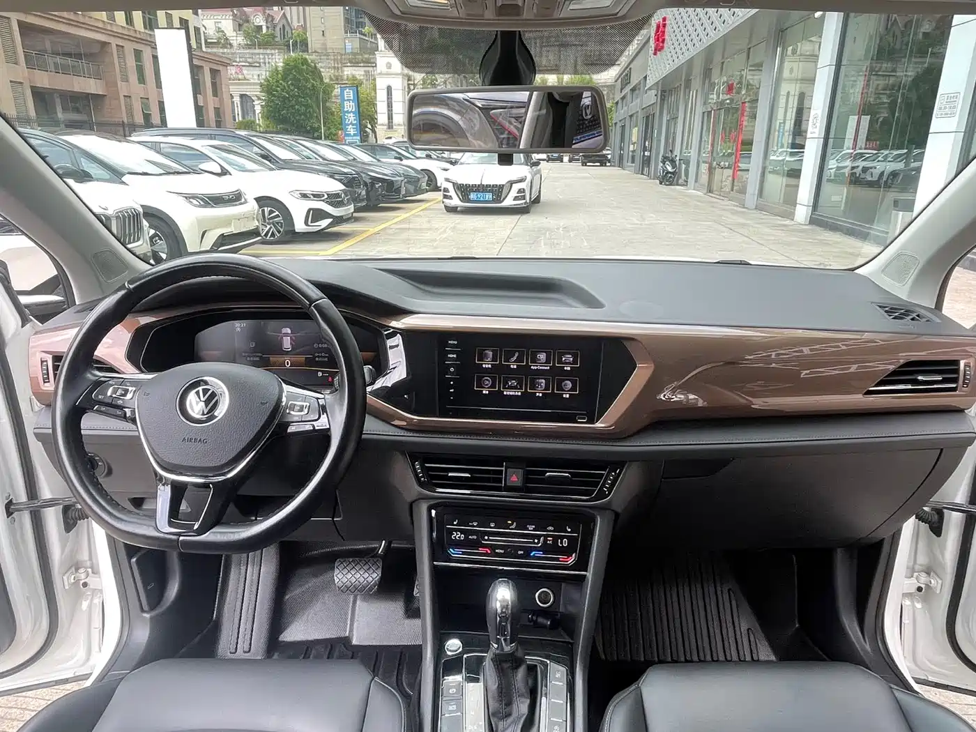 Volkswagen Tharu, миниатюра 6