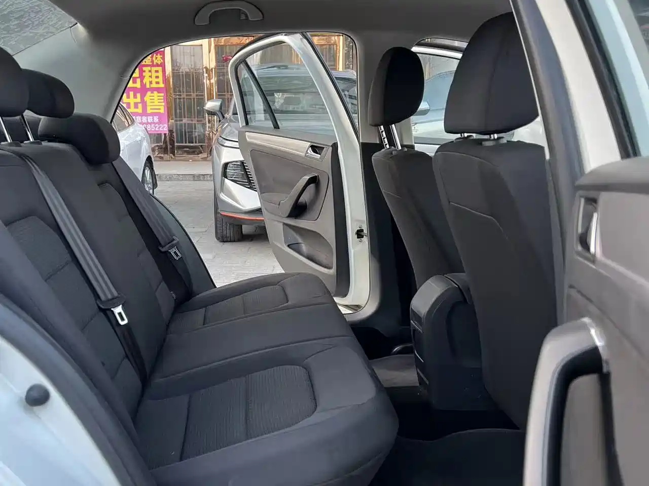 Volkswagen Bora 2015 Quality Edition 1.6L Automatic Fashion фото 7