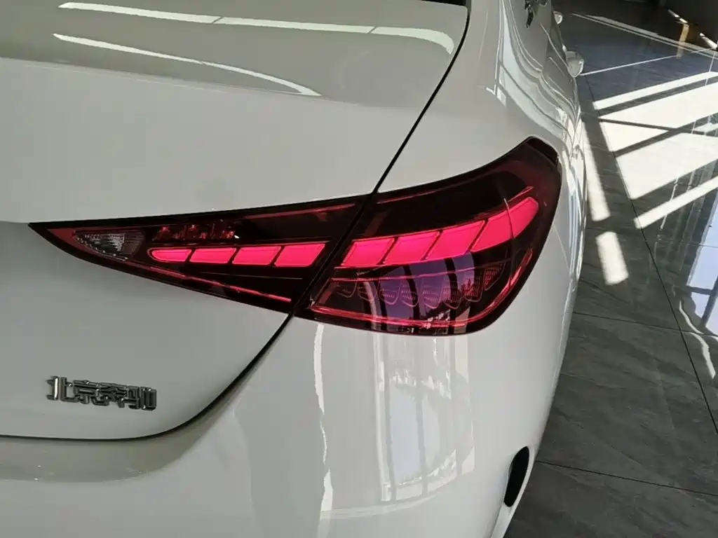 Фото 8 - Mercedes-Benz C-Class