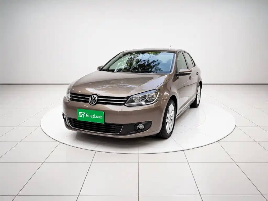 Фото 2 - Volkswagen Touran