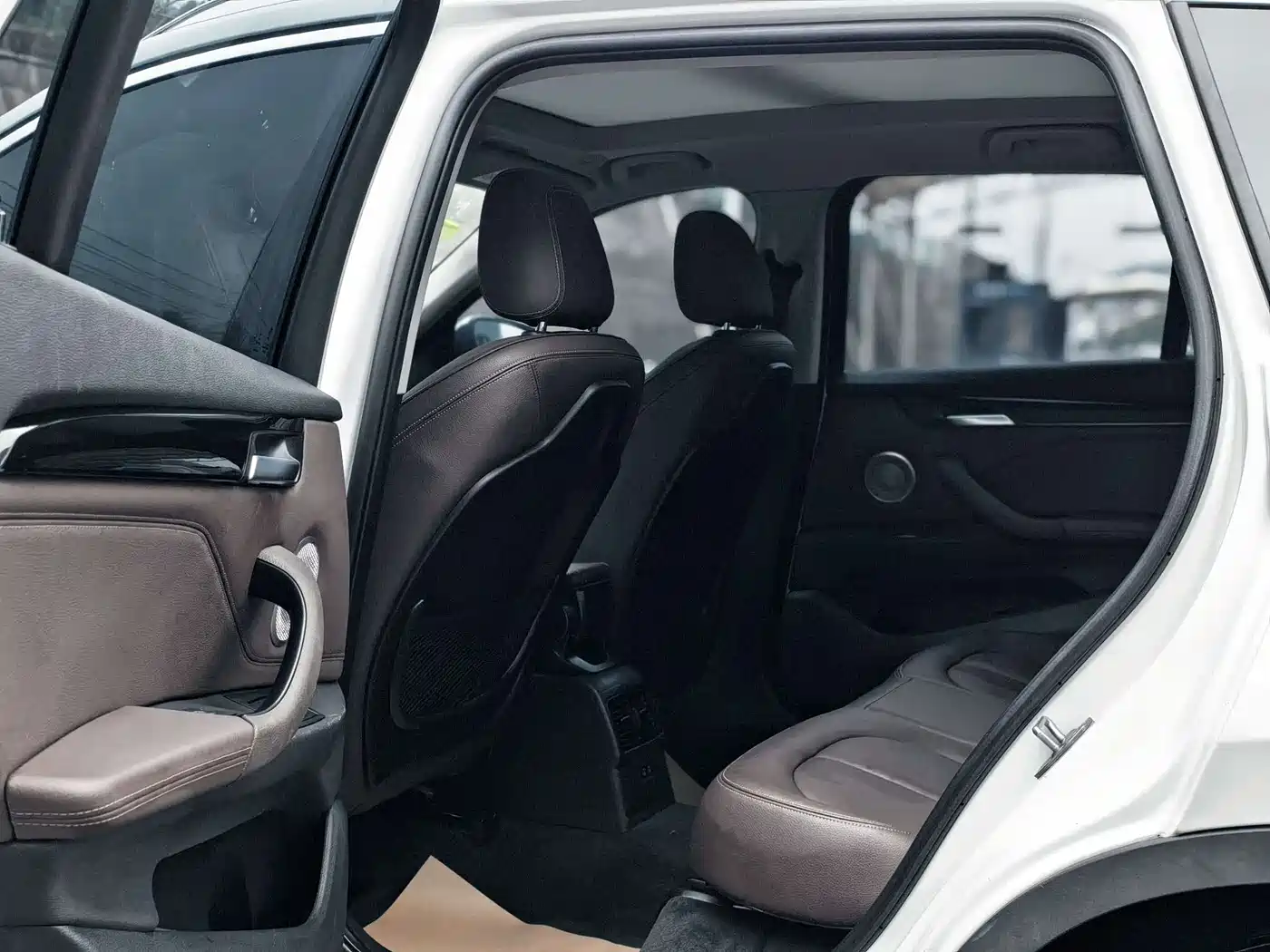 BMW X1 2021 sDrive25Li Leading фото 9