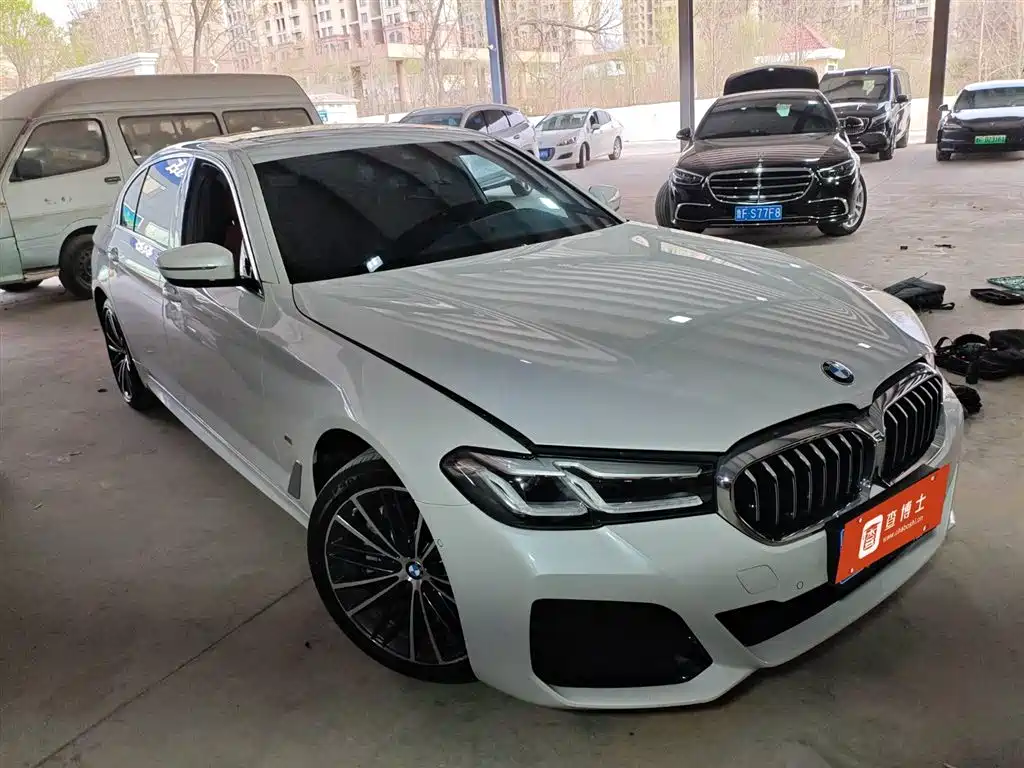 BMW 5 SERIES