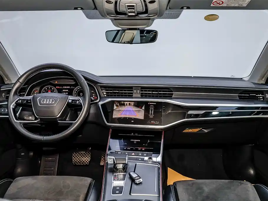 Audi A7L 2024 45TFSI S-line Dream Edition Crystal Package фото 29