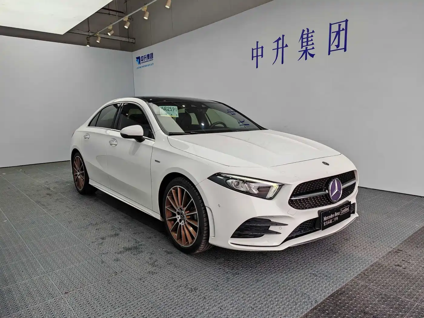 Mercedes-Benz A-Class 2019 A 200 L Sport Sedane Pioneer Special Edition фото 3