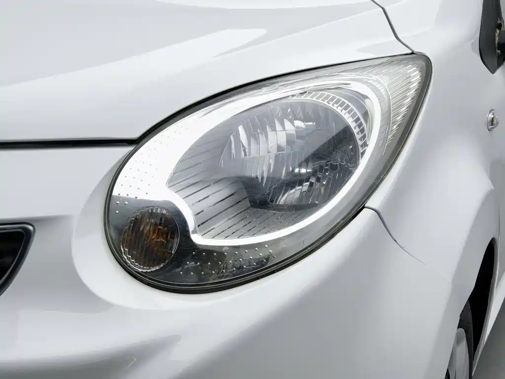 JAC Motors Yueyue 2015 2013 1.0L Comfort Model
