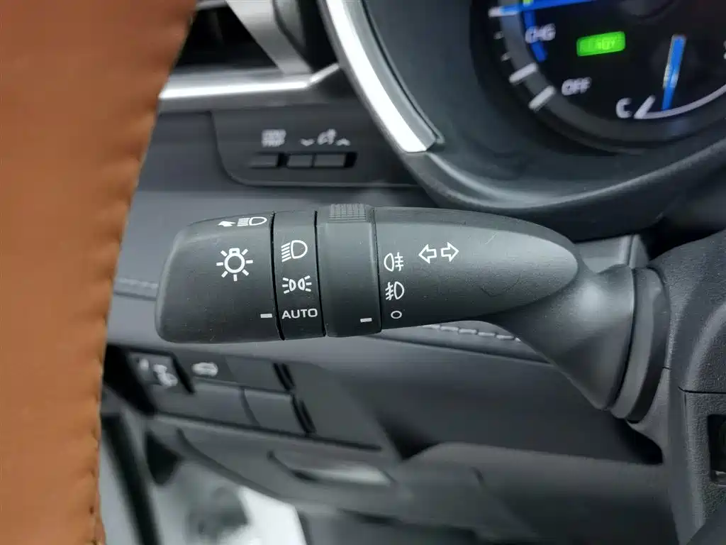 Toyota Highlander 2023 2.5L Smart Hybrid Dual Engine AWD Elite 7-Seater фото 21