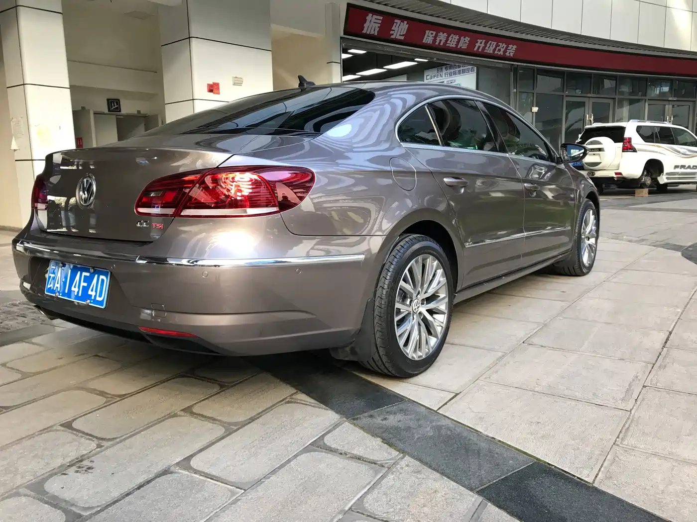 Volkswagen FAW-Volkswagen CC 2013 2.0TSI Ultimate фото 7