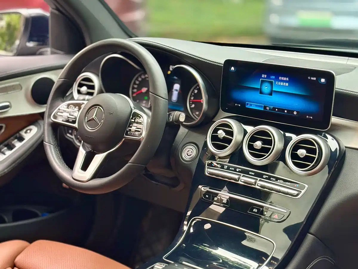 Mercedes-Benz GLC 2020 GLC 260 L 4MATIC Dynamic фото 18