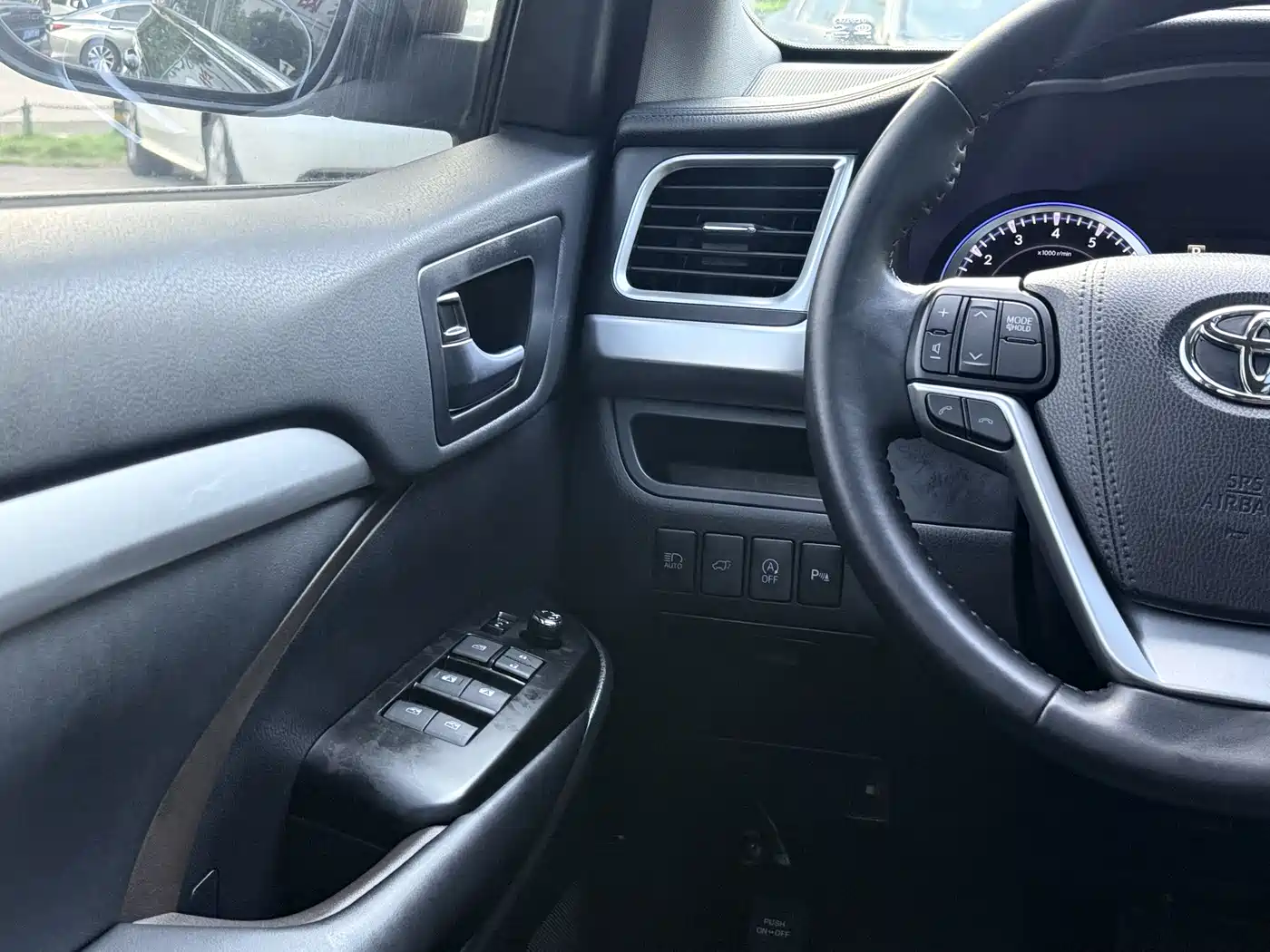 Toyota Highlander 2018 2.0T 4WD Premium 7-seater (China V) фото 14