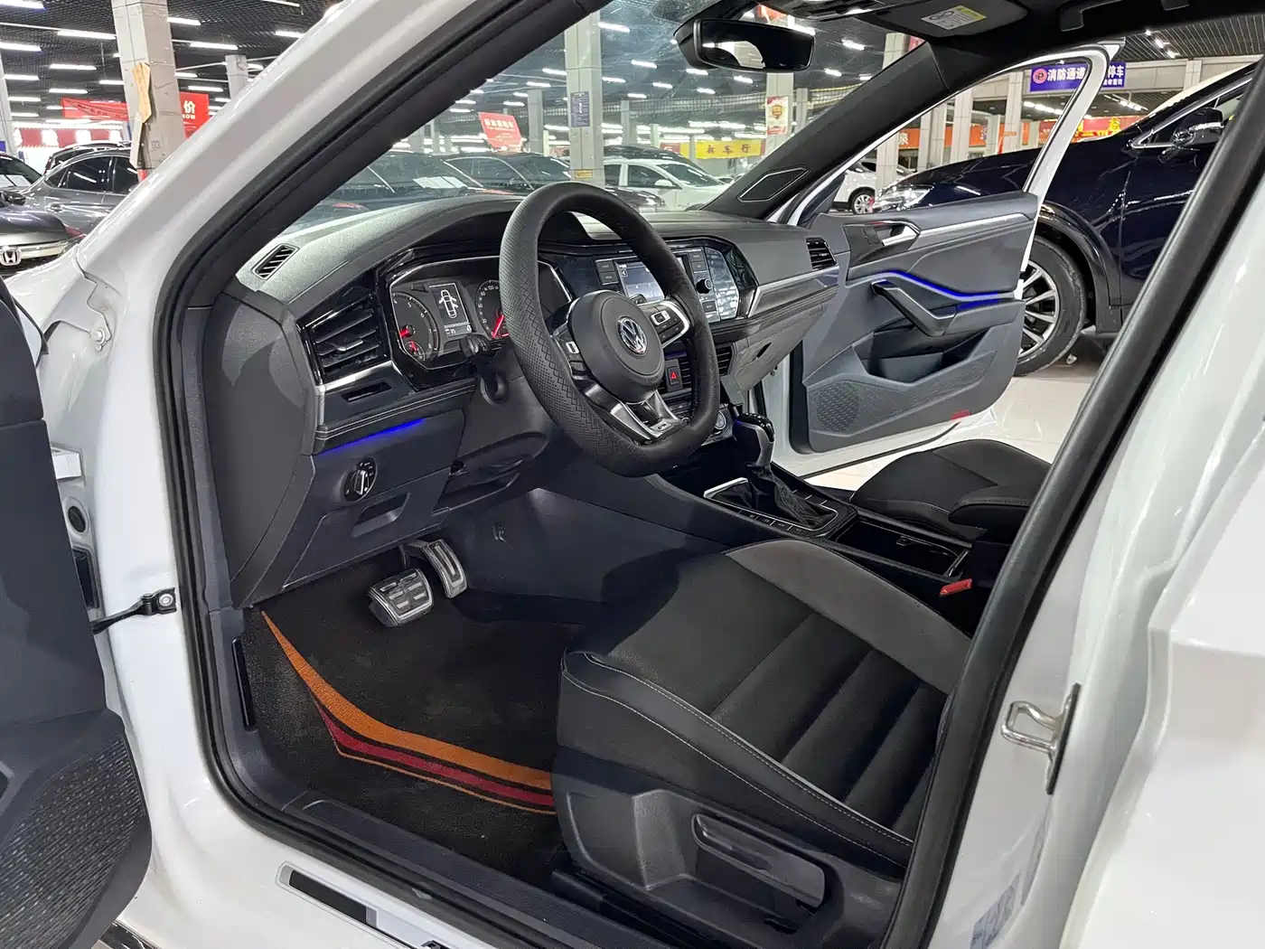 Volkswagen Sagitar 2019 280TSI DSG R-Line China V фото 7