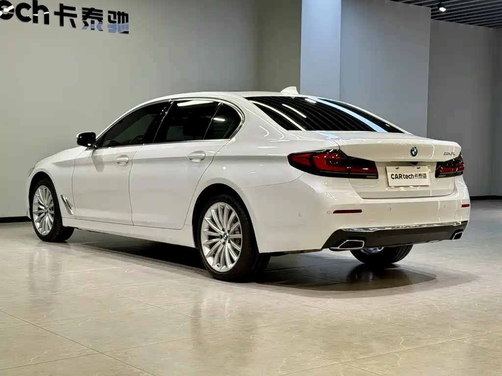 Фото 7 - BMW 5 Series